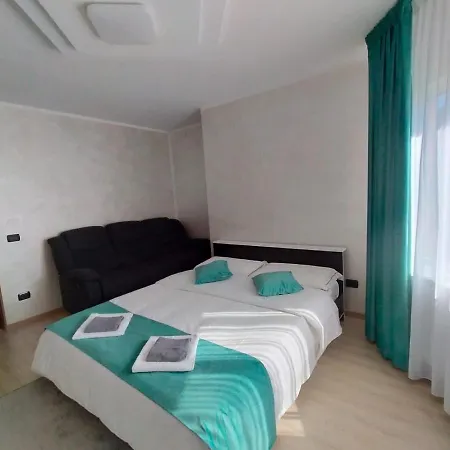 Villa Pensiunea Casa La Cozacu *