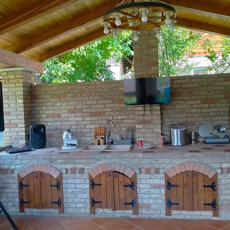 Villa Pensiunea Casa La Cozacu *